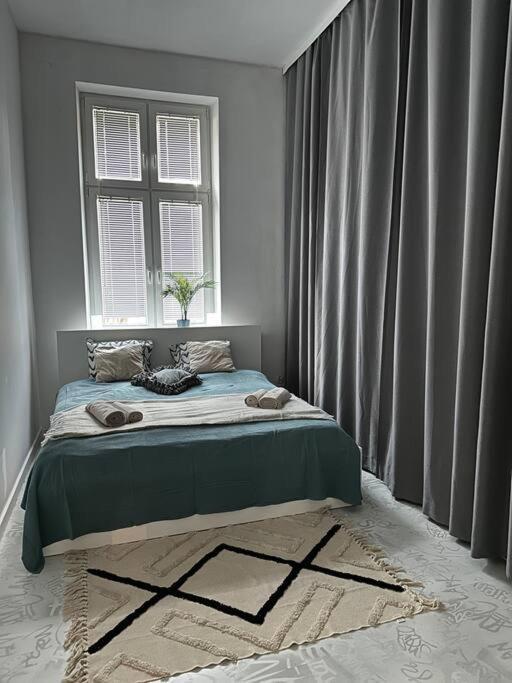 P-122 Piotrkowska Apartment. Лодзь Екстер'єр фото