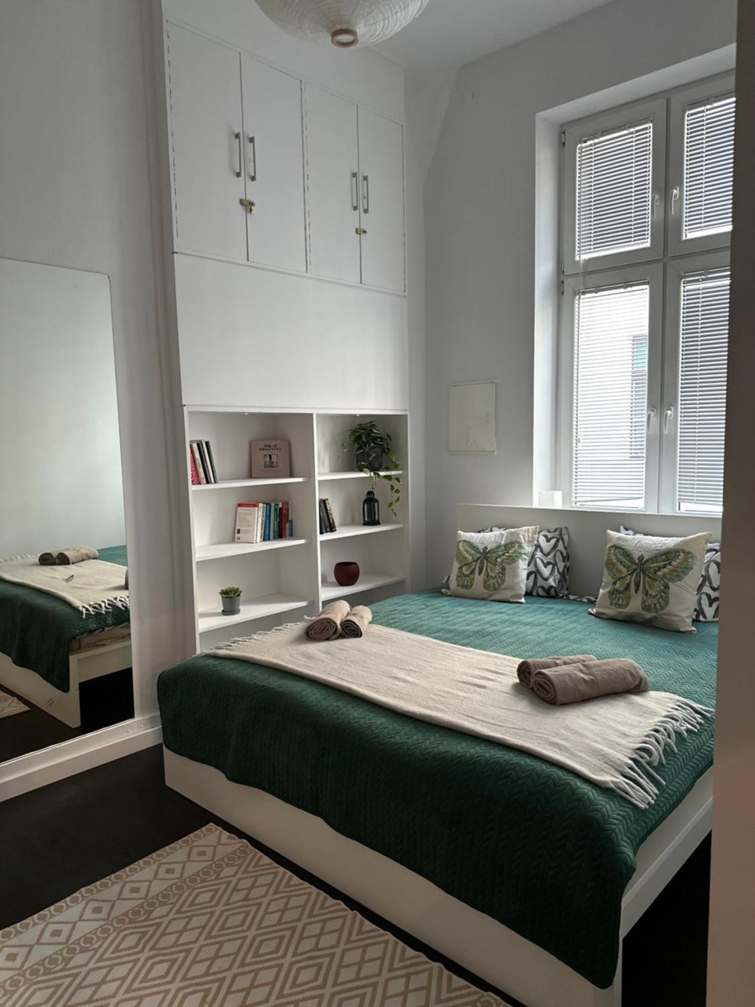 P-122 Piotrkowska Apartment. Лодзь Екстер'єр фото